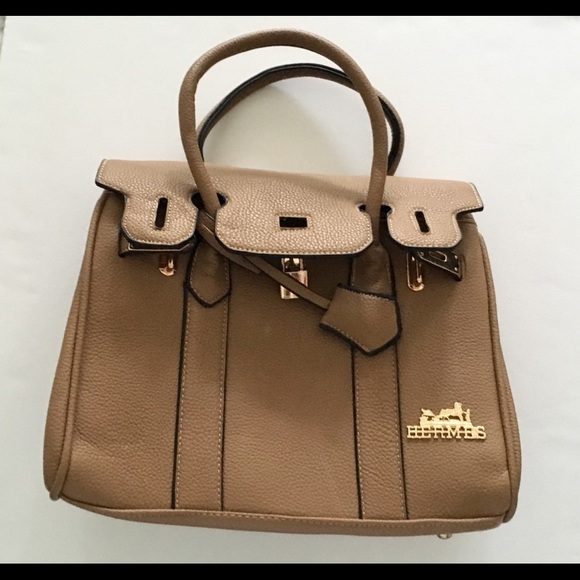 Handbags - Brown medium bag